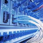 تاثیر موقعیت مکانی دیتاسنتر روی تأخیر شبکه (Latency) و سرعت دسترسی در ایران